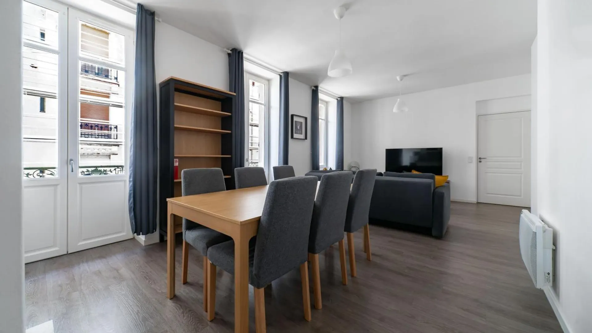 Le Brit - Grand Appartement Design, 3 Chambres, Centre Ville Vichy
