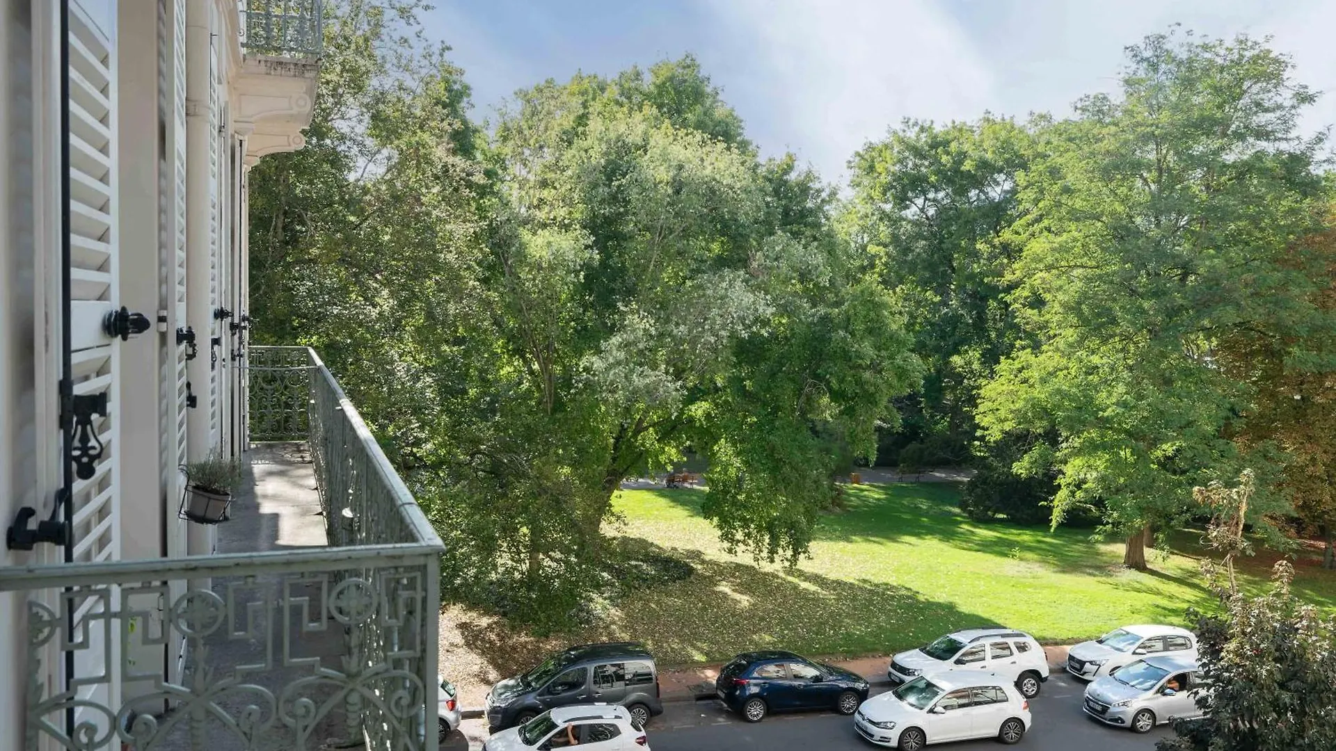 Apartment Le Brit - Grand Appartement Design, 3 Chambres, Centre Ville Vichy