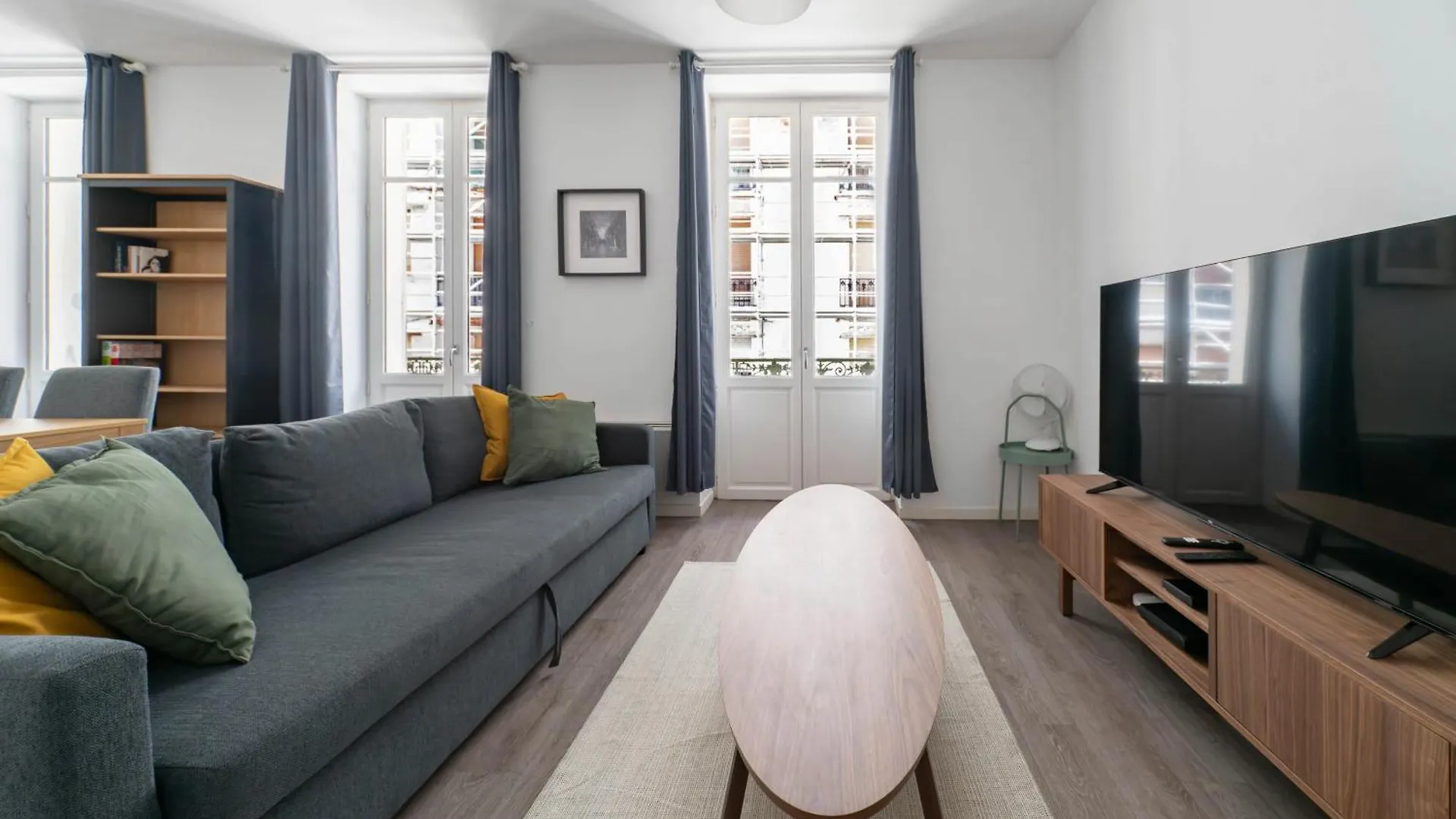 Le Brit - Grand Appartement Design, 3 Chambres, Centre Ville Vichy 0*,