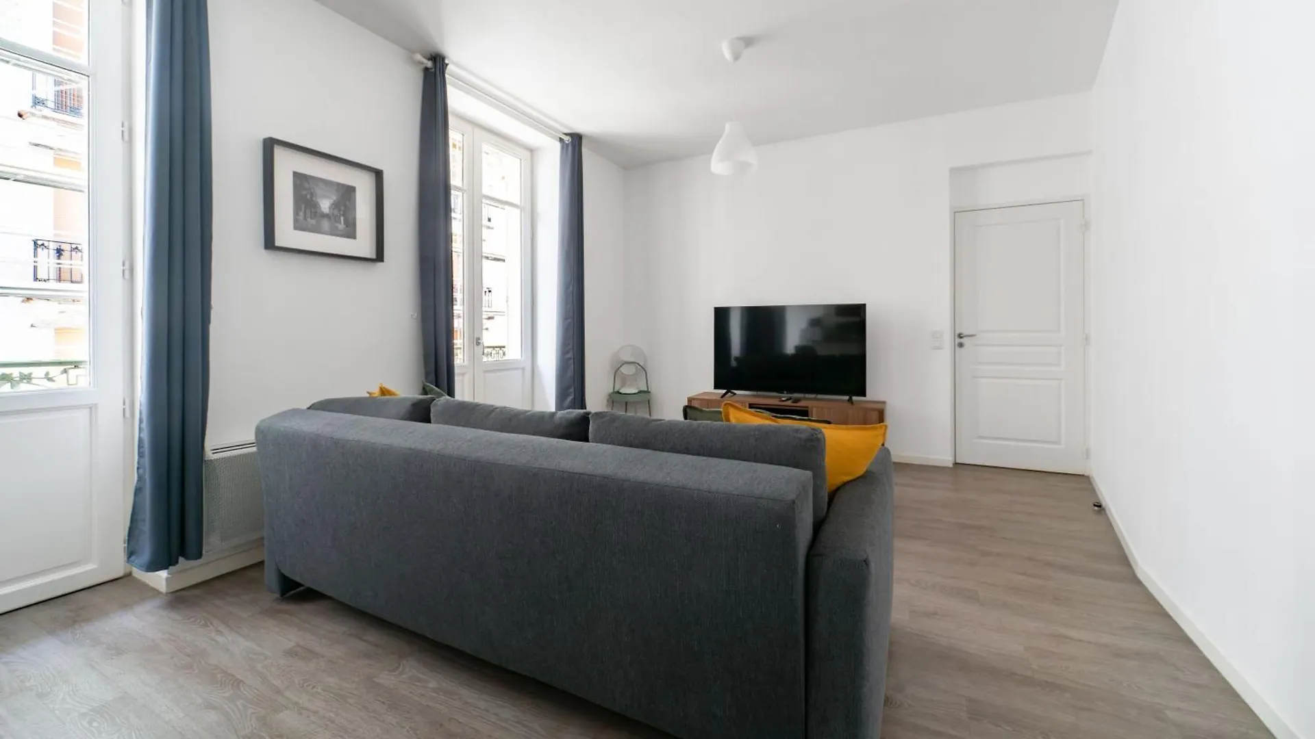 Le Brit - Grand Appartement Design, 3 Chambres, Centre Ville Vichy